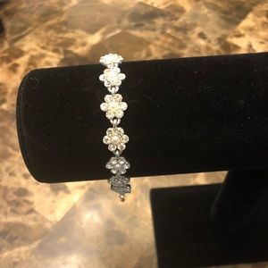 Silver/rhinestone/pearl bracelet